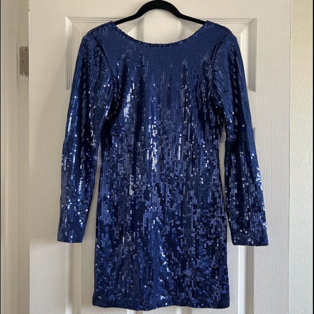 Midnights Sequin Blue Long Sleeve Party Dress